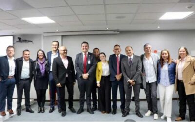 Comisión integrada por Hugo Archila, discute nueva Reforma de MinSalud